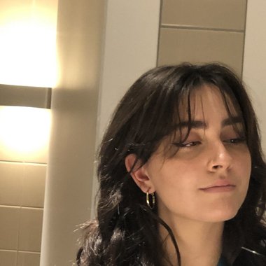 Inès M. - Freelance Product Designer