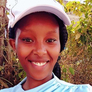 deemahris5447 - Freelance Writer