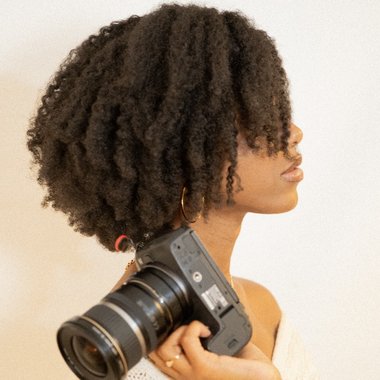 Liani M. - Freelance Videographer