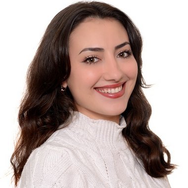 Kubra K. - Freelance Developer