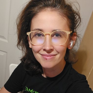 Yulia P. - Freelance Marketer