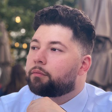 Devin S. - Freelance Content Creator