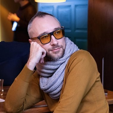 George Y. - Freelance 3d Visualizer