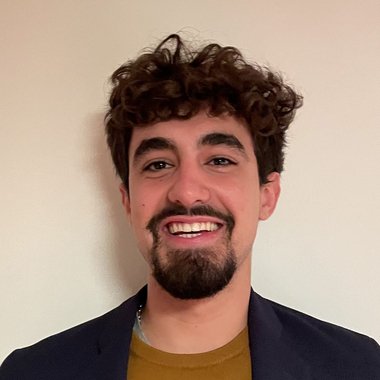 André L. - Freelance Digital Marketer