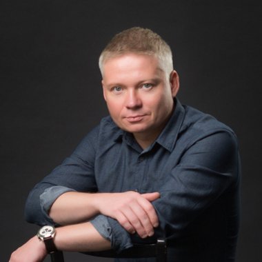 Dolinin - Freelance Brand Designer