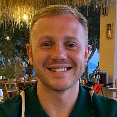 Mark M. - Freelance Social Media Manager