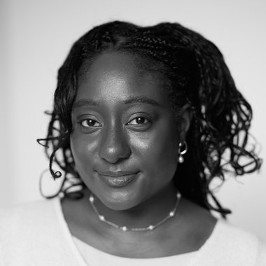 Shela B. - Freelance Social Media Freelancer