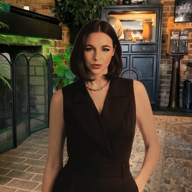 Jen H. - Freelance Brand Designer