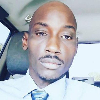 Cedric R. - Freelance Creative Director