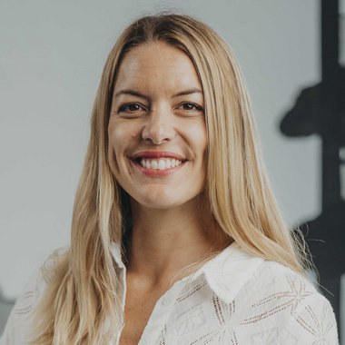 Karen B. - Freelance Content Creator