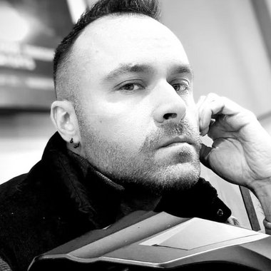 Darrin K. - Freelance Web Designer