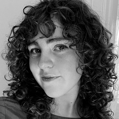 Amelia R. - Freelance Ui Designer