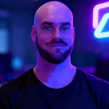 Jesse L. - Freelance Ui Designer