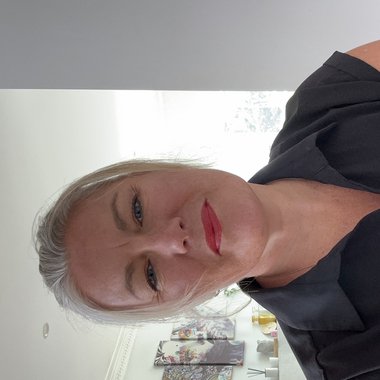 Sarah A. - Freelance Digital Marketer