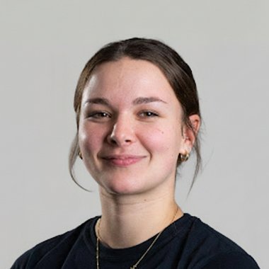 Claire D. - Freelance Graphic Designer