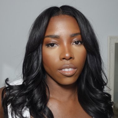 Joan E. - Freelance Content Creator