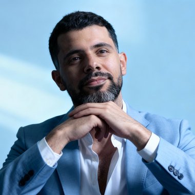 Osama S. - Freelance Graphic Designer