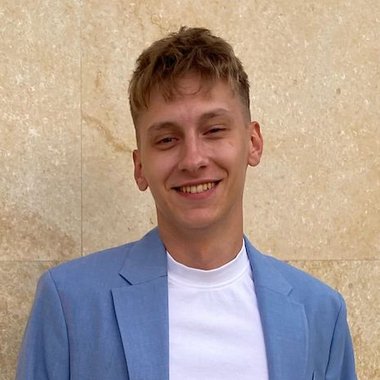 Norbert B. - Freelance Database Developer