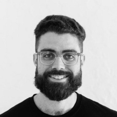 Renzo R. - Freelance Social Media Freelancer