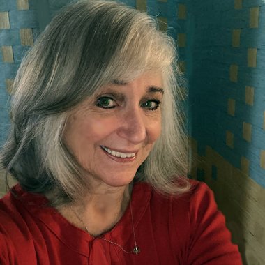 Glenda R. - Freelance Graphic Designer