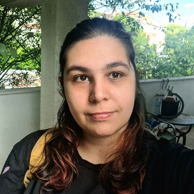 Ines V. - Freelance Illustrator