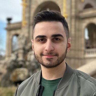 Vakho A. - Freelance Web Developer