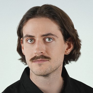 Valentin P. - Freelance Motion Graphic Designer