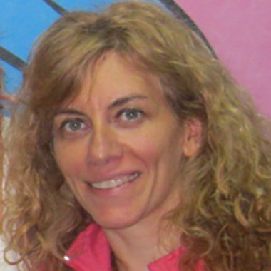 Sandra C. - Freelance Graphic Designer