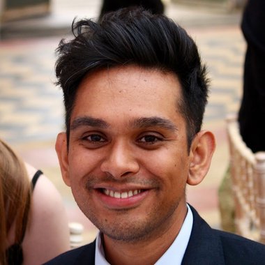 Madhin H. - Freelance Web Developer