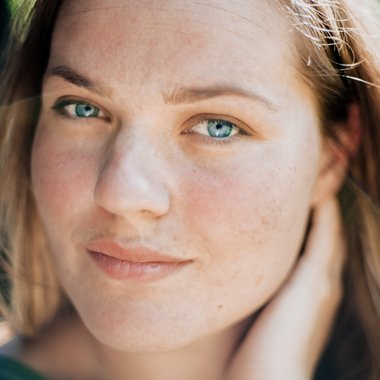 Elīna T. - Freelance Videographer