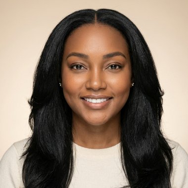 Natcha S. - Freelance Social Media Freelancer