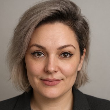 Marisa G. - Freelance Web Developer