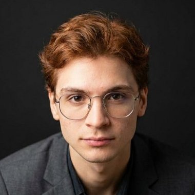 Joan F. - Freelance Digital Marketer