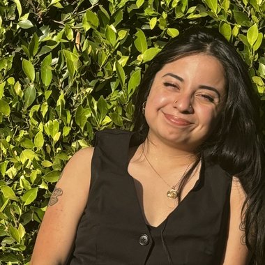 FRIDA V. - Freelance Designer