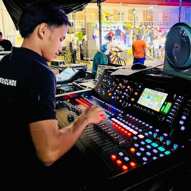 Joshua M. - Freelance Mixing Engineer