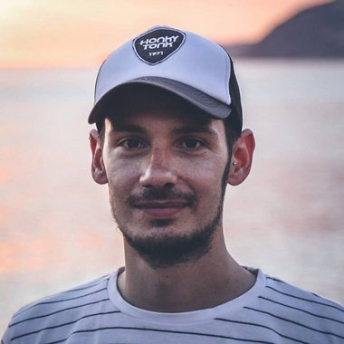 Manuel V. - Freelance Developer