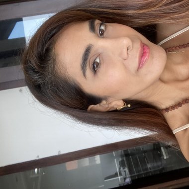 Sara M. - Freelance Filmmaker