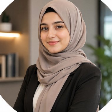 Amna U. - Freelance Content Creator