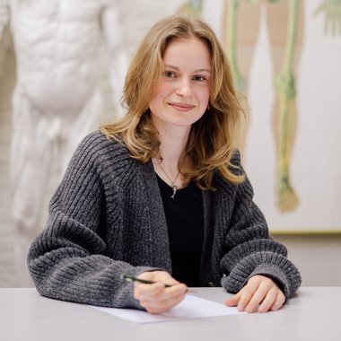 Anne J. - Freelance Illustrator