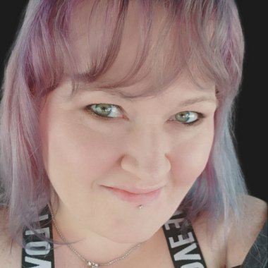 Chasity R. - Freelance Social Media Manager