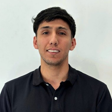 Braian V. - Freelance Graphic Designer