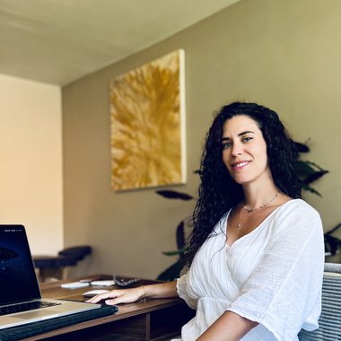 Sandra C. - Freelance Social Media Freelancer