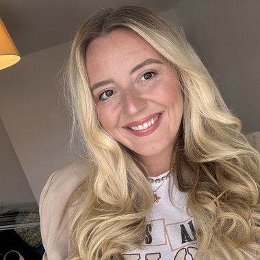 Cara H. - Freelance Content Creator