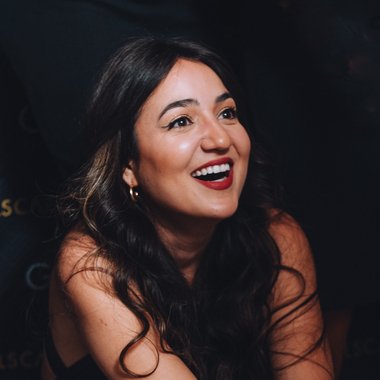 Camila M. - Freelance Social Media Freelancer