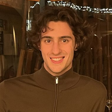 Arsenii V. - Freelance Motion Graphic Designer