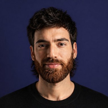 Alberto S. - Freelance Designer