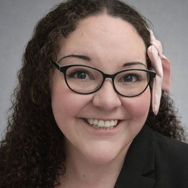 Elizabeth K. - Freelance Presenter