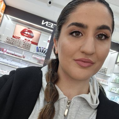 Ioanna Z. - Freelance Content Creator