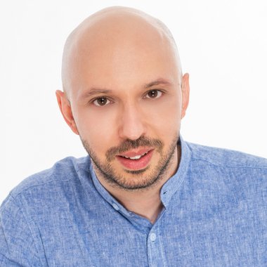Christos L. - Freelance Digital Marketer