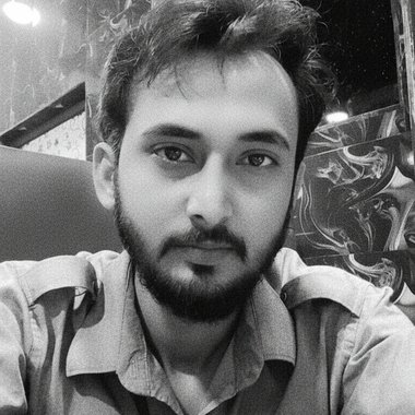 Muhammad W. - Freelance Graphic Designer